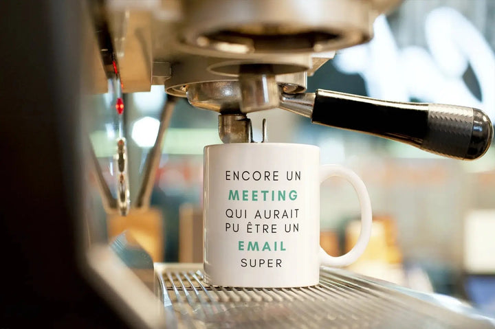 Mug Encore un meeting qui aurait pu être un email - woollypanda