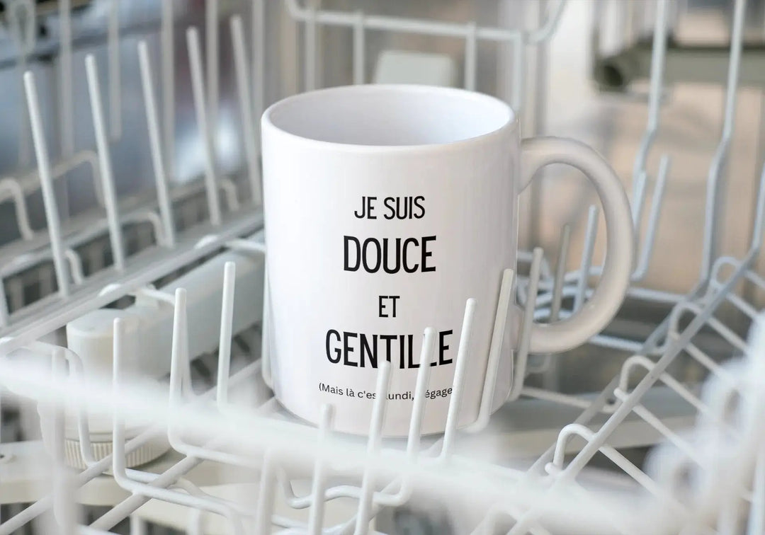 Mug Je suis douce et gentille, mais c'est lundi - woollypanda