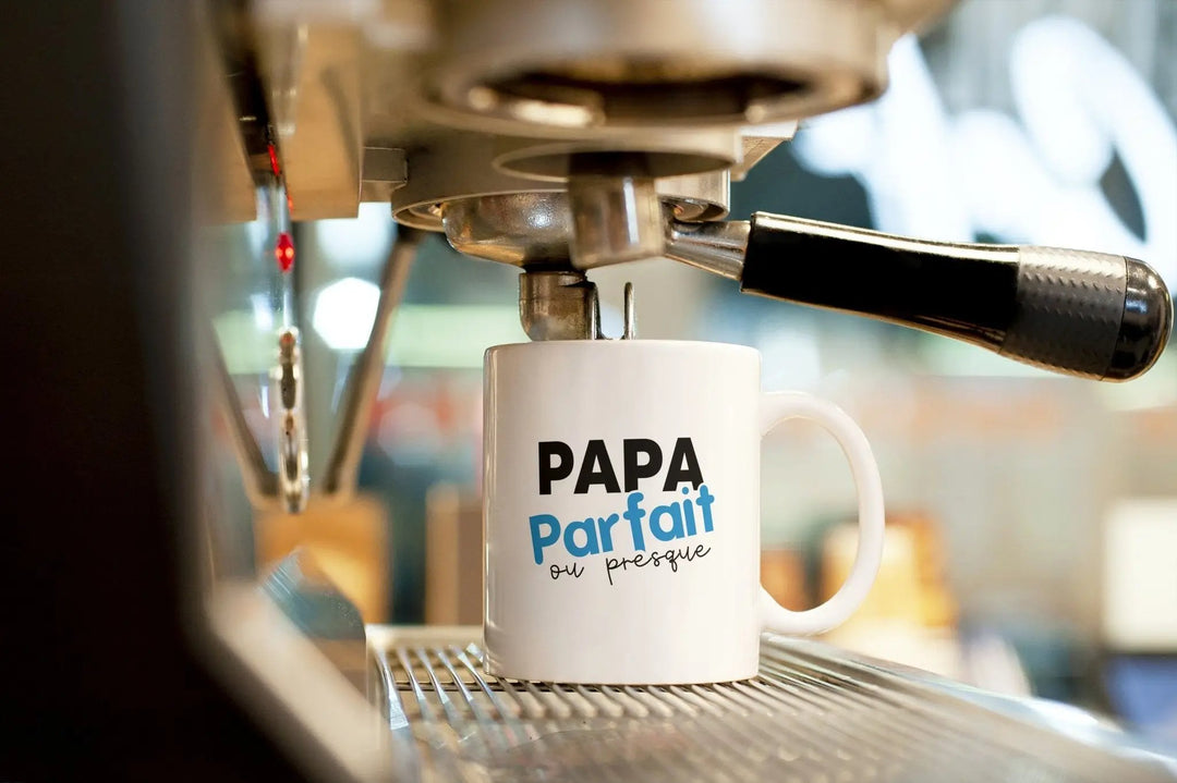 Mug Papa parfait ou presque personnalisable - woollypanda